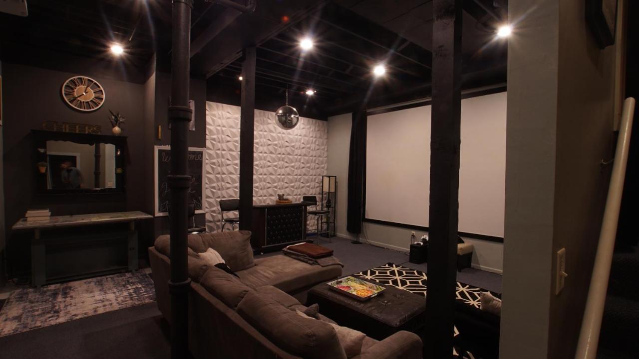 160Inch Home Movie Theater- Great For Movie Night! Омаха Екстериор снимка